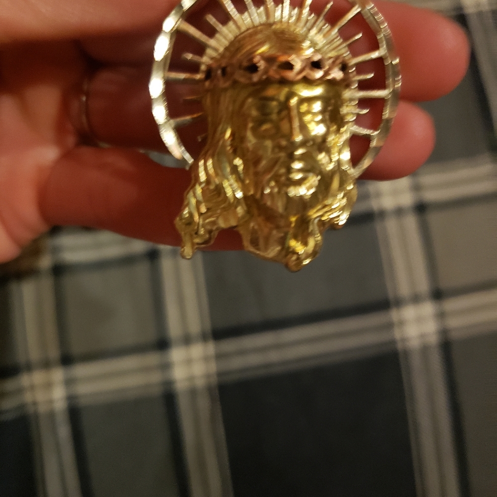 Jesus pendant. Two tone 10k gold.